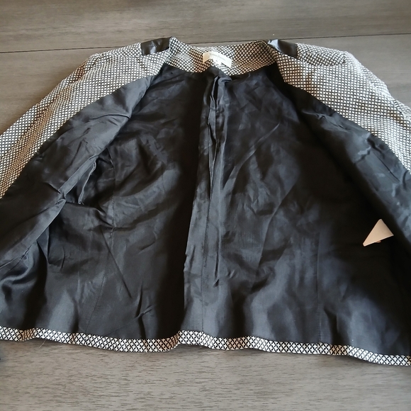 Newman Marcus 100% Wool leather trim jacket NWOT size 6 - Picture 4 of 8
